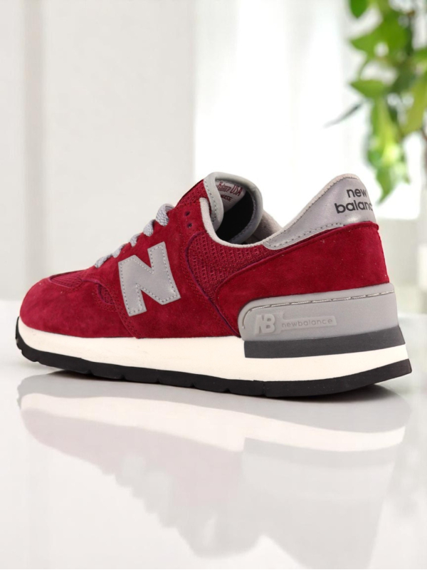 New Balance 990