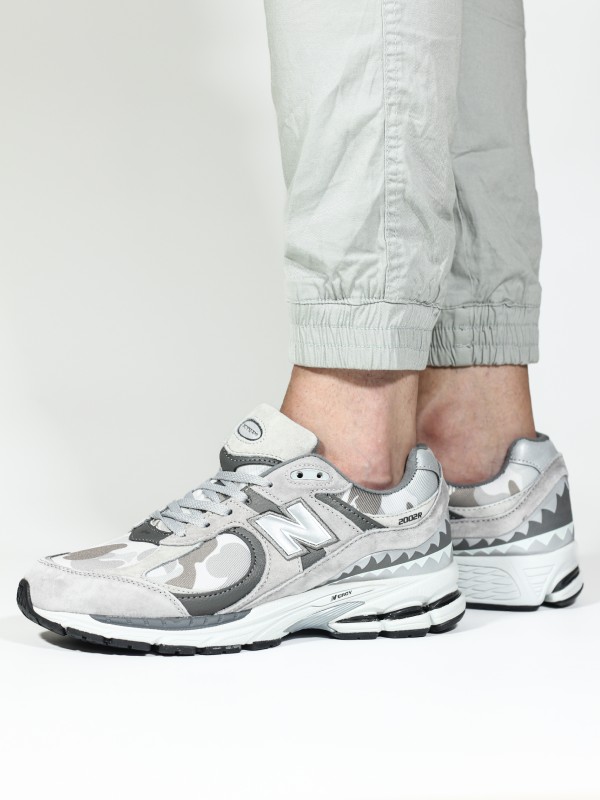 New Balance 2002R
