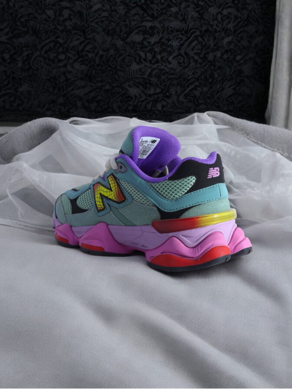 New Balance 9060