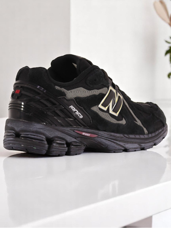New Balance 1906