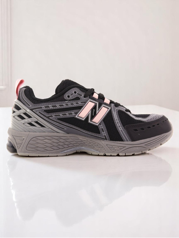 New Balance 1906