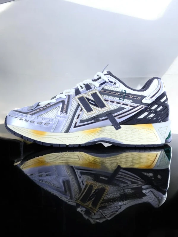 New Balance 1906