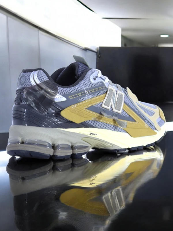 New Balance 1906