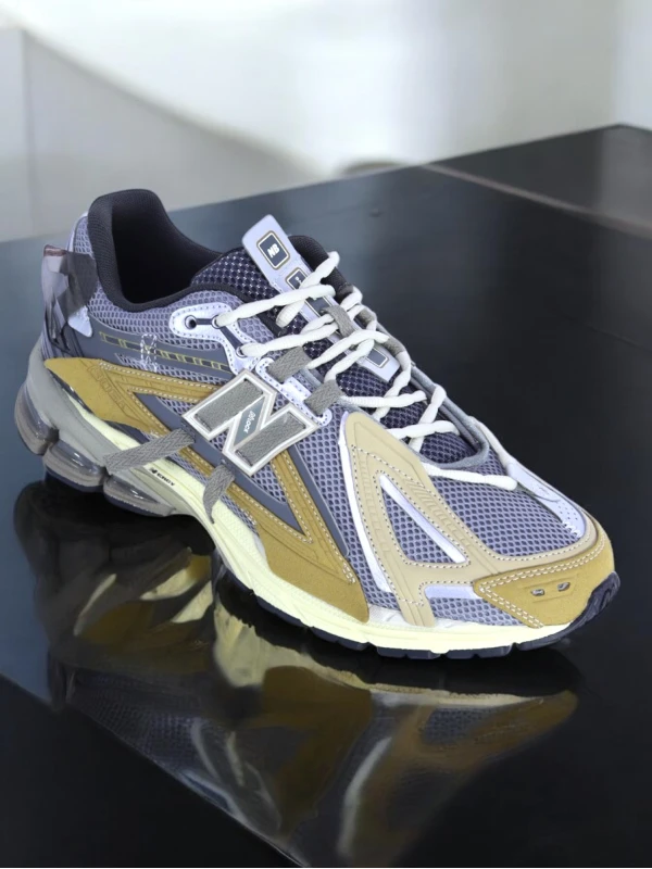 New Balance 1906