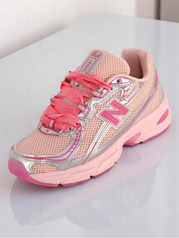New Balance 740
