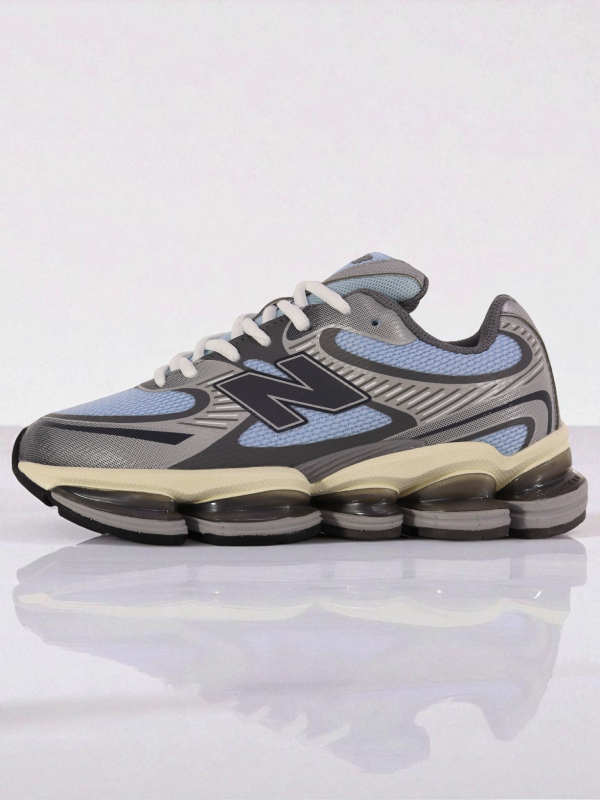 New Balance 2000