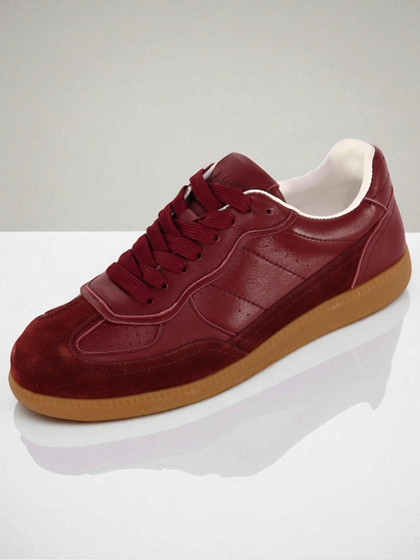 Alohas Sneakers